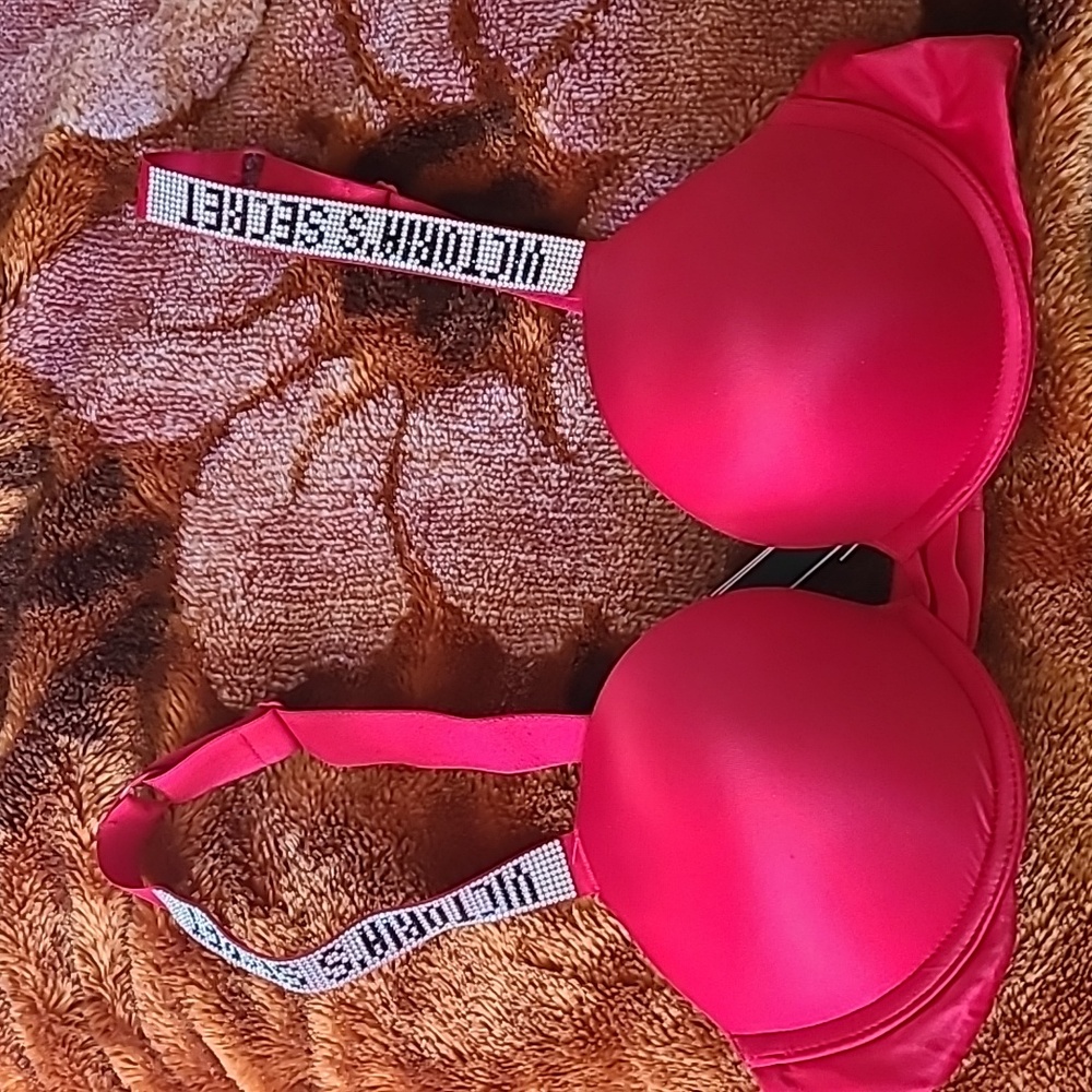 Victoria's Secret bra, new